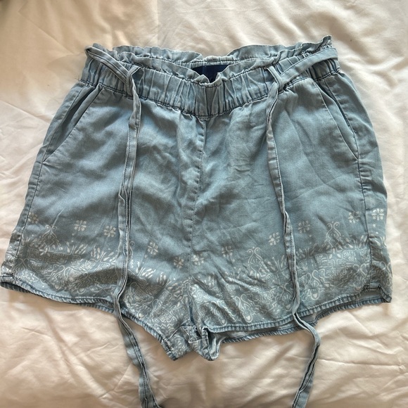 Floral High Waisted Shorts - Picture 4 of 4